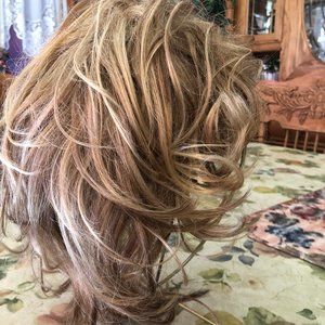 Raquel Welch wig